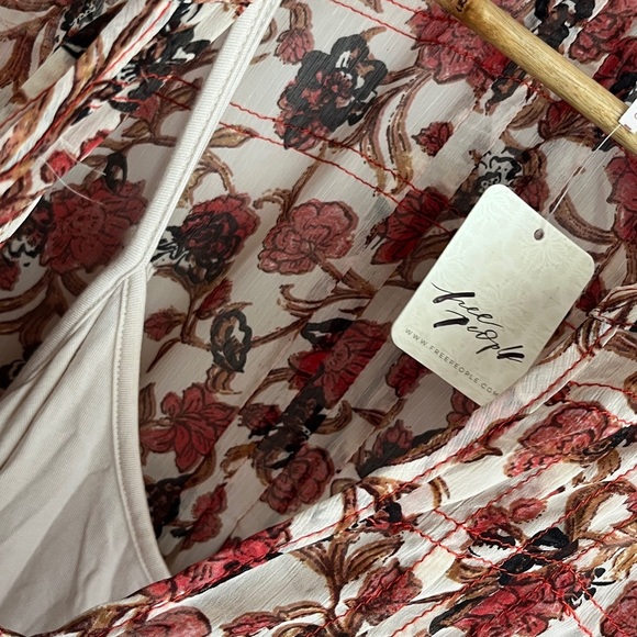Free People Women’s See It Through Pleated Front Floral Maxi Dress Large NWT - Picture 10 of 16